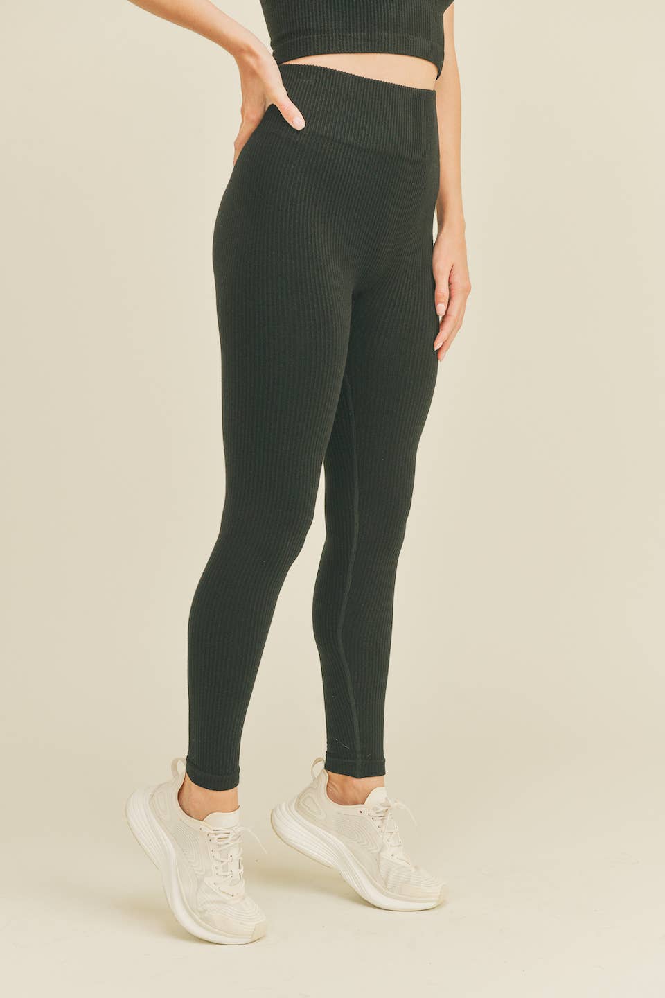Black High Rise Seamless Ribbed Leggings