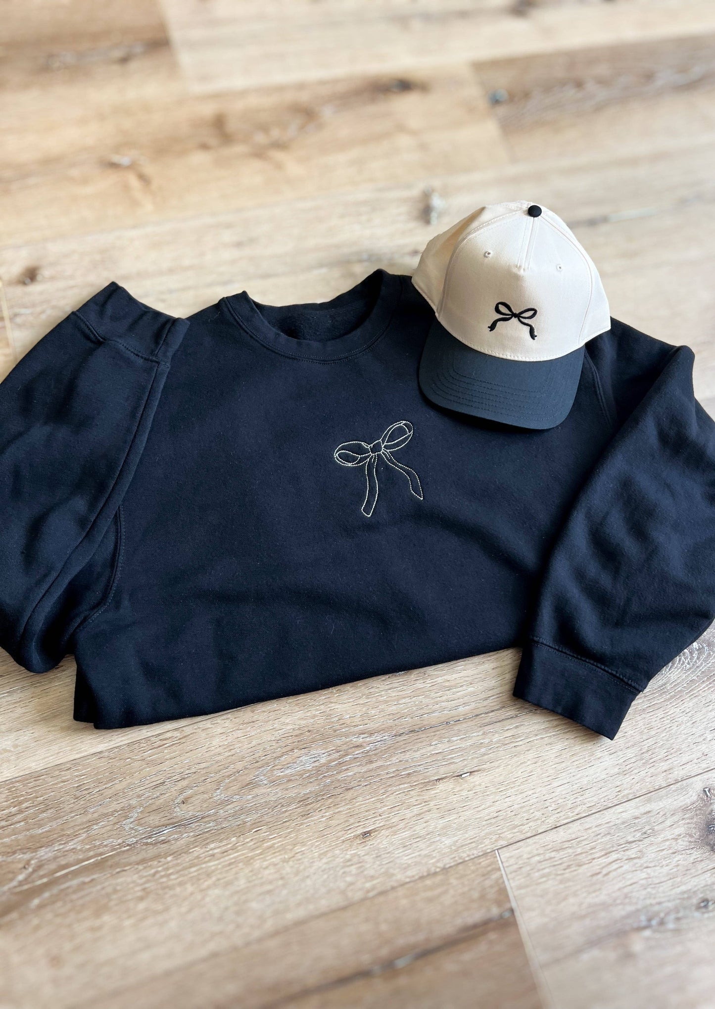 Brooks Bow Crewneck