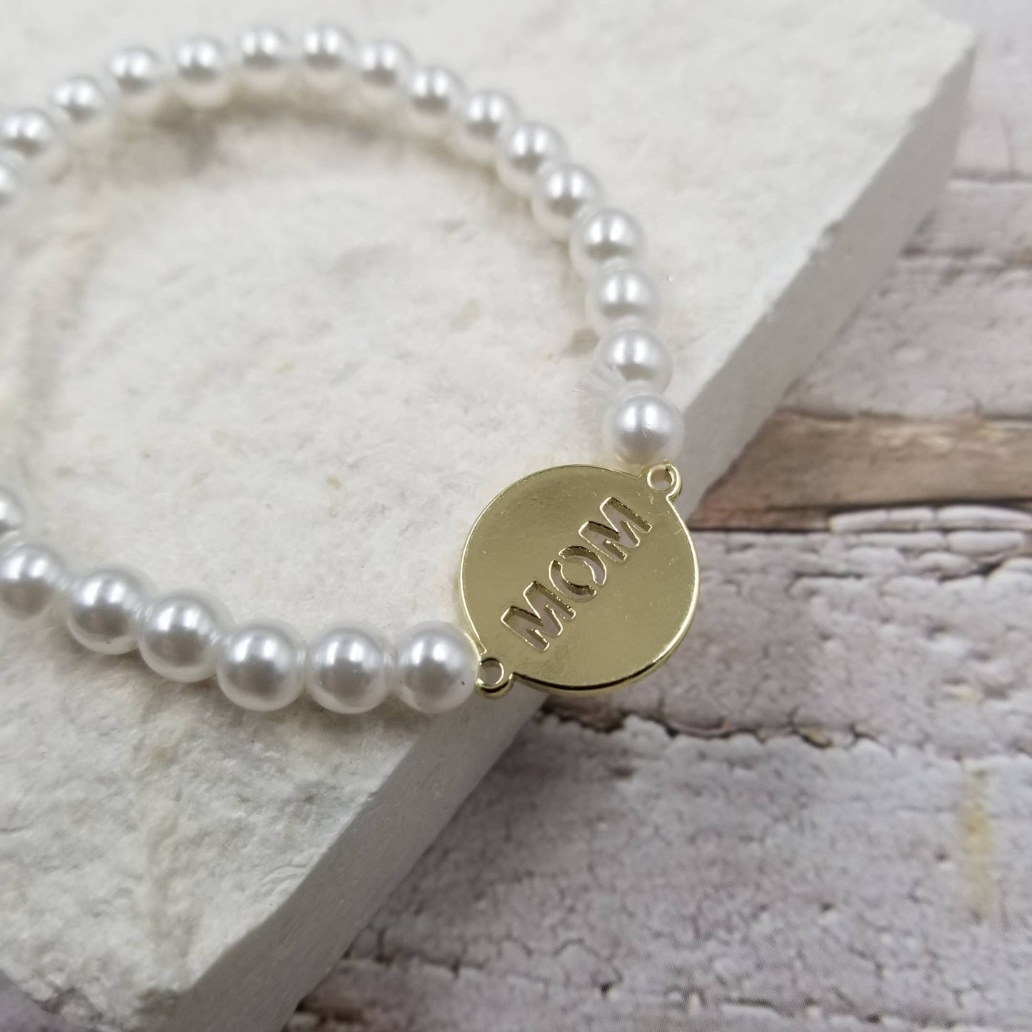 MOM Pearl Bracelet